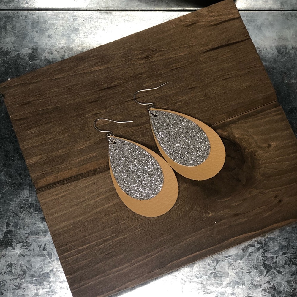 2” Glitter On Faux Pebbled Leather